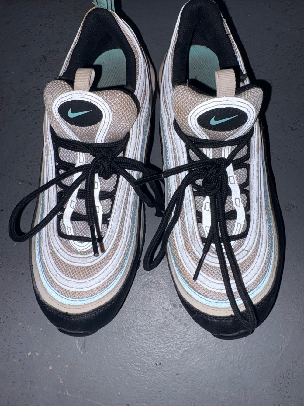Nike Women’s Sneakers in Tan, Black, White and Light Blue